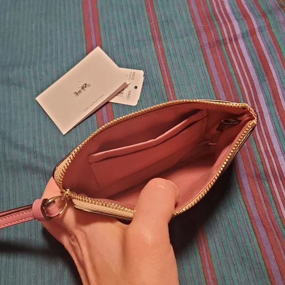 COACH WRISTLET KHAKI ROSE - Picture 5 of 6
